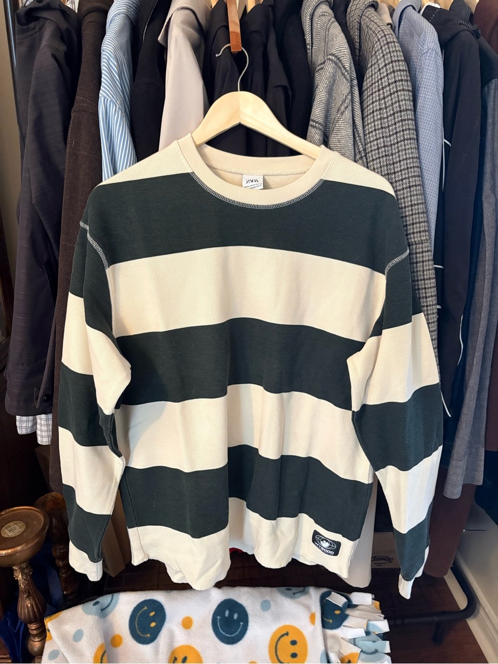 Zara Men Striped Crewneck Sweater in Cream & Dark Green